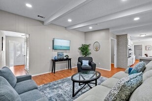 6121 Whitman Ave in Fort Worth, TX - Building Photo