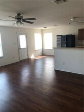 18336 Crestwind Ln in Elgin, TX - Building Photo - Building Photo