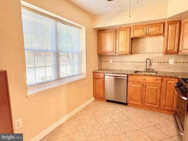 property at 15068 Catbrier Ct