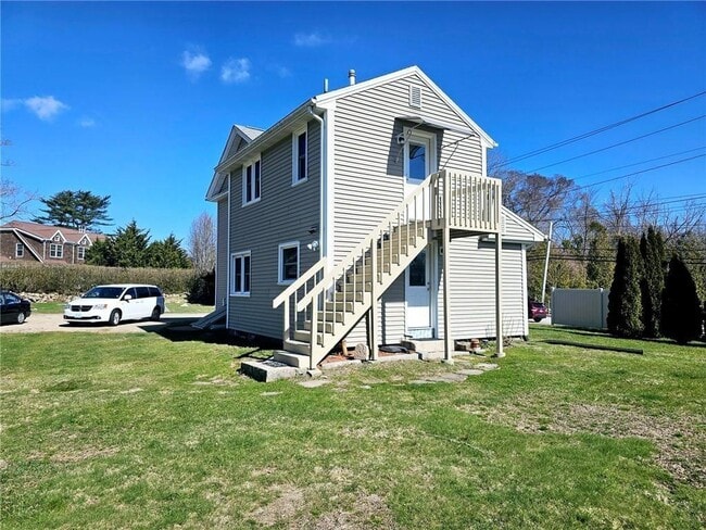 41 Franklin St in Westerly, RI - Building Photo - Building Photo