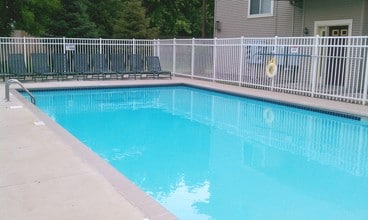 Winfield Townhomes in Savage, MN - Foto de edificio - Building Photo