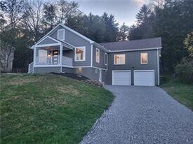 9755 Grosick Rd in Pittsburgh, PA - Building Photo