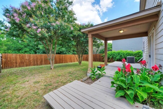 140 Plum Path in Kyle, TX - Building Photo - Building Photo