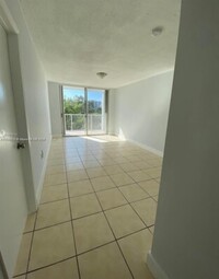 1010 NW 11th St in Miami, FL - Building Photo - Building Photo