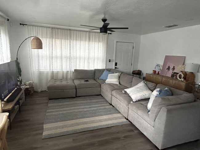 4738 38th Ave N in St. Petersburg, FL - Building Photo - Building Photo