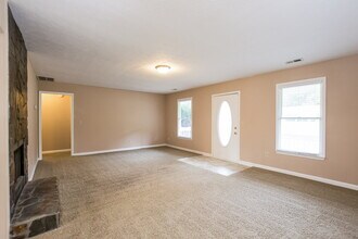 350 Anna Ave in Palmetto, GA - Building Photo - Building Photo