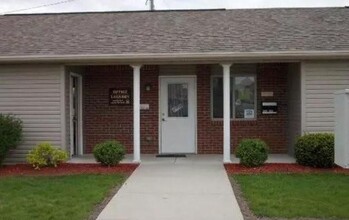 25 Vine St in Leipsic, OH - Building Photo - Building Photo