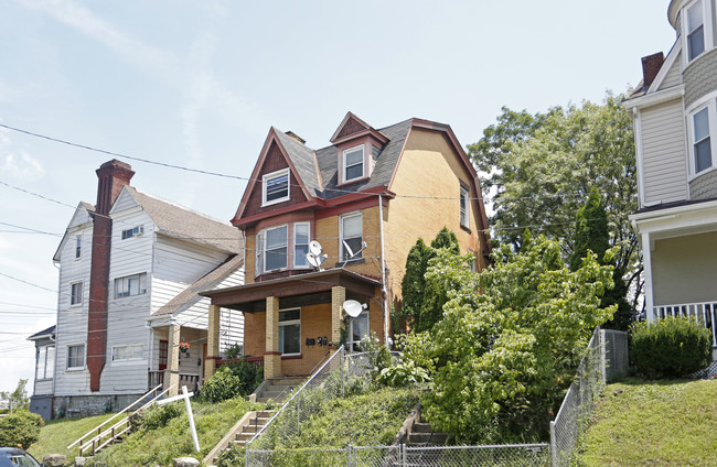 Mt Washington-Triplex in Pittsburgh, PA - Foto de edificio - Building Photo