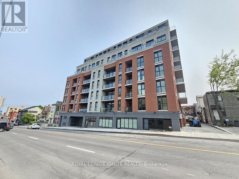 223-223 Princess St in Kingston, ON - Building Photo