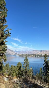 7371 Ridgeview Dr in Chelan, WA - Foto de edificio - Building Photo