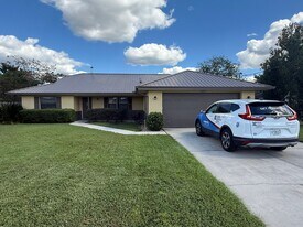 10805 SE 44th Terrace in Belleview, FL - Building Photo