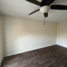 2006 Columbus Cir in Leesville, LA - Building Photo - Building Photo