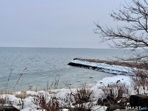 160 Aimes Dr in West Haven, CT - Building Photo - Building Photo