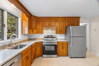 228 Jennings Rd in Fairfield, CT - Building Photo - Building Photo