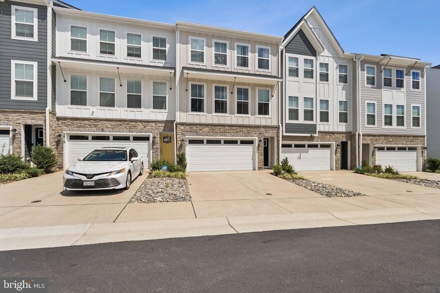 3817 Drayton Ct in Fredericksburg, VA - Building Photo