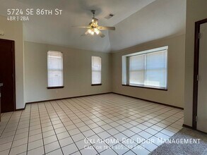 5724 SE 86th St in Oklahoma City, OK - Foto de edificio - Building Photo