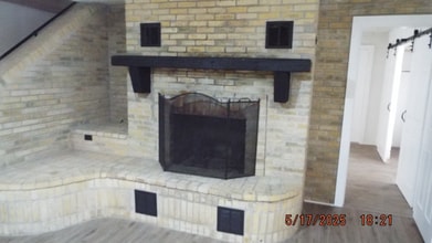 13787 Macdona Lacoste Rd in Atascosa, TX - Building Photo - Building Photo