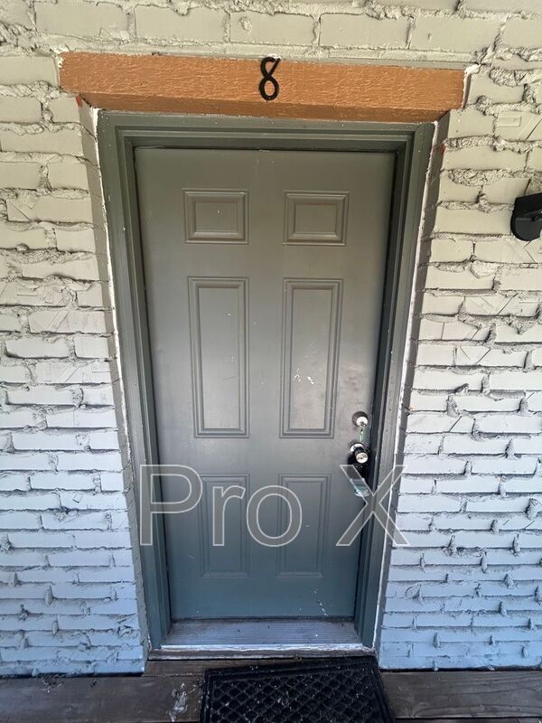 property at 969 W Holly St