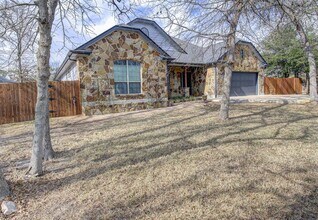 110 Kou Ct in Bastrop, TX - Building Photo - Building Photo
