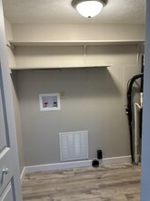 5305 Big Tyler Rd in Cross Lanes, WV - Building Photo - Building Photo