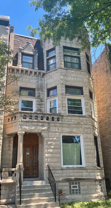 4723 S Champlain Ave in Chicago, IL - Building Photo
