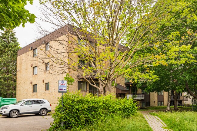 6525 Villeneuve Rue in Montréal, QC - Building Photo - Primary Photo