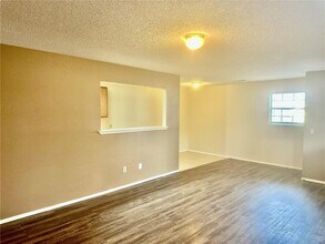 1909 Cypress Pl in Springdale, AR - Building Photo - Building Photo