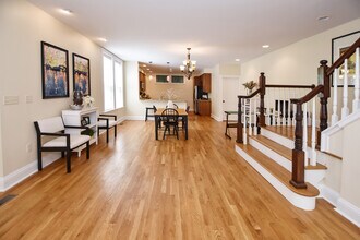 3469 Brookline Ave, Unit 1 in Cincinnati, OH - Building Photo - Building Photo
