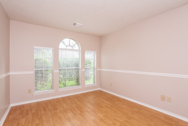8234 Worthington Dr in Houston, TX - Building Photo - Building Photo