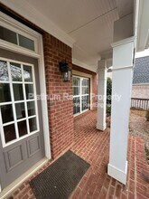 7170 Belcrest Dr in Duluth, GA - Building Photo - Building Photo