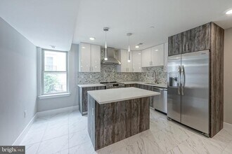 758 N Uber St in Philadelphia, PA - Building Photo - Building Photo