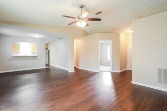 6564 Lacey Ct in Jacksonville, FL - Building Photo - Building Photo