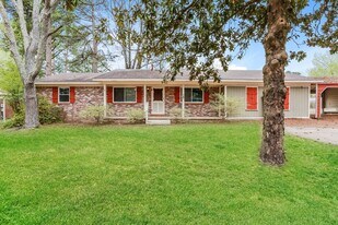 522 Bowers Dr in Benton, AR - Building Photo