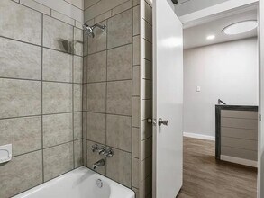 5330 Balcones Dr in Austin, TX - Building Photo - Building Photo