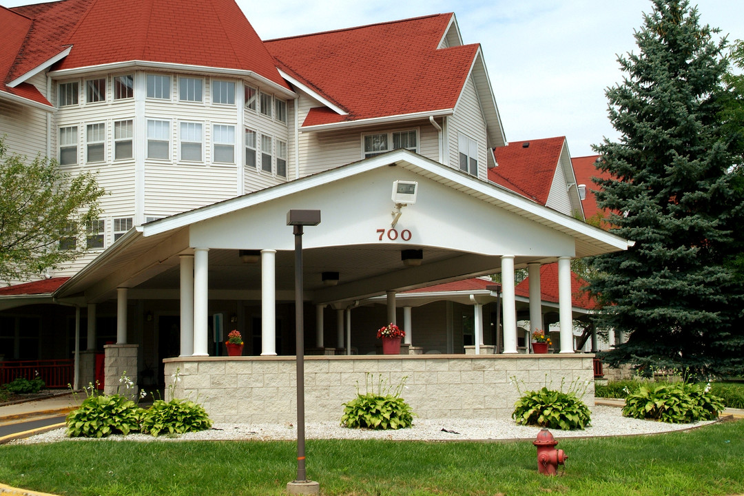 Court Street Village - Independent Living 55+ in Flint, MI - Foto de edificio