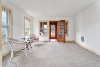 489 Elton St in Riverhead, NY - Building Photo - Building Photo