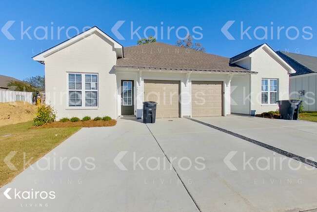 property at 4815 E Dacha Ln