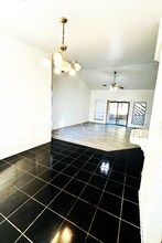 912 Mandana Ct in Modesto, CA - Building Photo - Building Photo