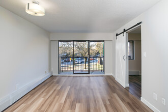 1373 West 73rd in Vancouver, BC - Building Photo - Interior Photo