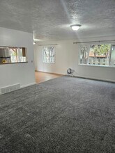 8117 N Howard St in Spokane, WA - Building Photo - Building Photo