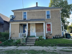 802 1/2 N Mulberry St in Muncie, IN - Building Photo - Building Photo