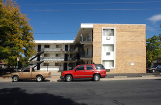 1600 Geneva St Apartments