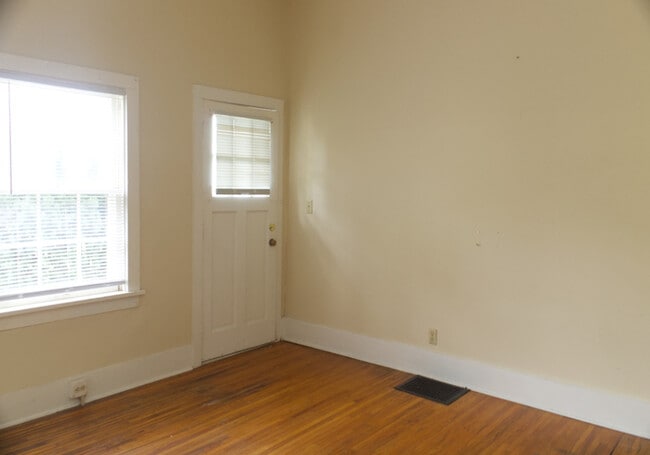 1629 Washington St in Lincoln, NE - Building Photo - Building Photo