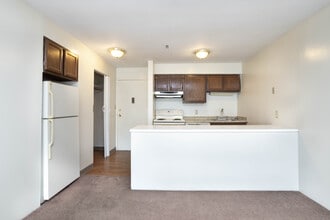 Greenwich Manor Apartments in Syracuse, NY - Foto de edificio - Interior Photo