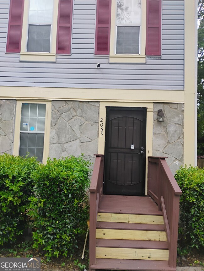 property at 2063 Charter Ln