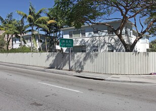 991-997 S Le Jeune Rd in Miami, FL - Building Photo - Building Photo