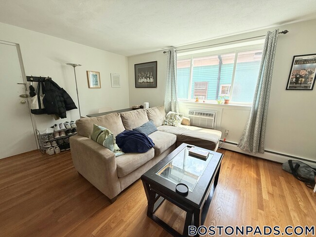 135 Inman St, Unit 8