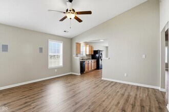 5561 Wild Horse Dr in Indianapolis, IN - Building Photo - Building Photo