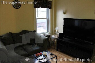 158 Magazine St, Unit #6 in Cambridge, MA - Building Photo - Building Photo