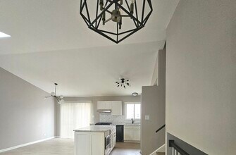 1149 N Cardinal Dr in Palatine, IL - Building Photo - Building Photo